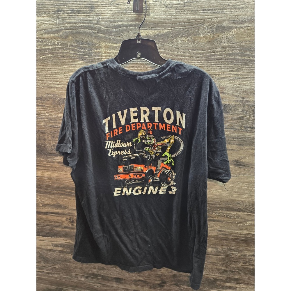 Firehouse Shirt Club Tiverton Fire Dept Engine 3 Graphic T-Shirt Black Mens 2XL